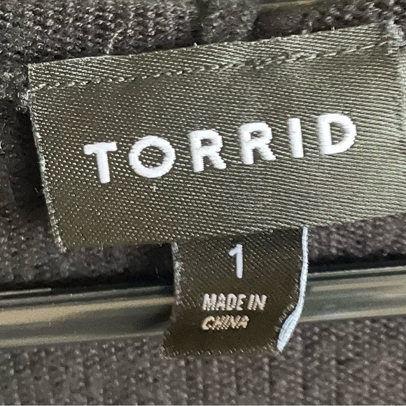 Woman’s Torrid Hooded Duster Size 1 - Picture 6 of 7